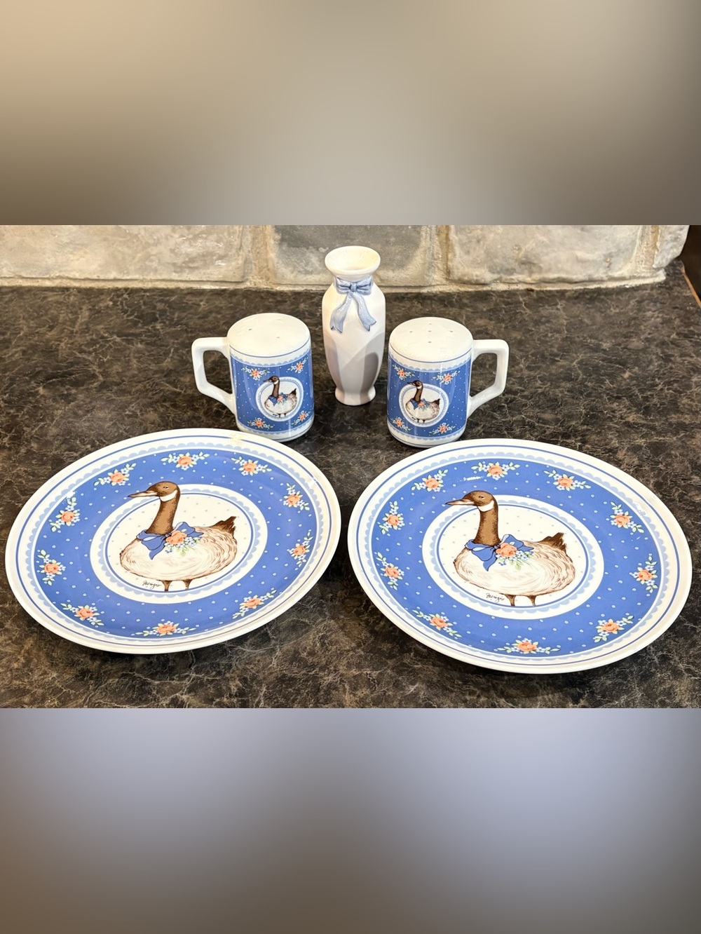 Vintage 1985 George Good By Fabrizio  Country Blue Goose 5-piece Ceramic Set